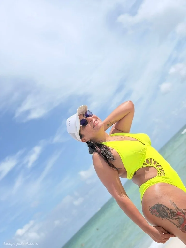 Carla puerta trasera in Female Escorts MAESTRA DE LA MAMADA... in Fort Myers – Women Seeking Men photo 3