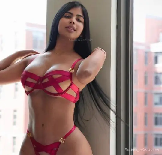 soy nueva y estoy disponible in Fort Myers – Women Seeking Men photo 2