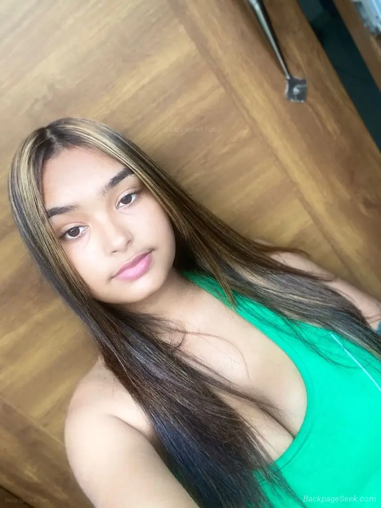 NEW GIRL IN THE AREA AVAILABLE FULL SERVICE AVAILABLE FOR