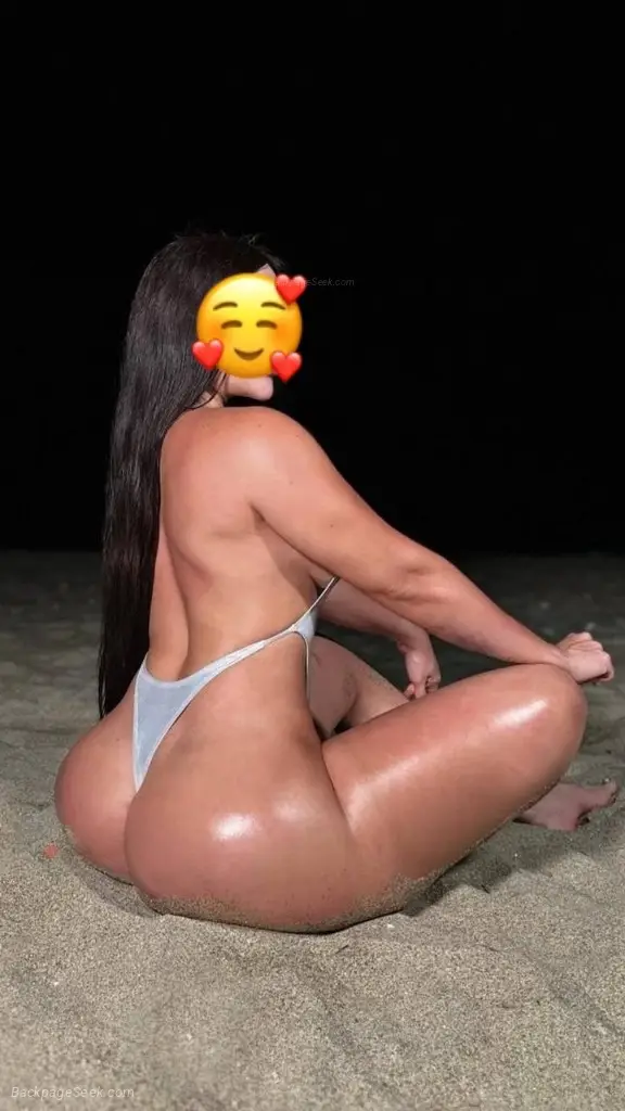Fresh-off-the-boat Latina from Colombia Hi daddy I m new in... in Fort Myers – Women Seeking Men photo 2