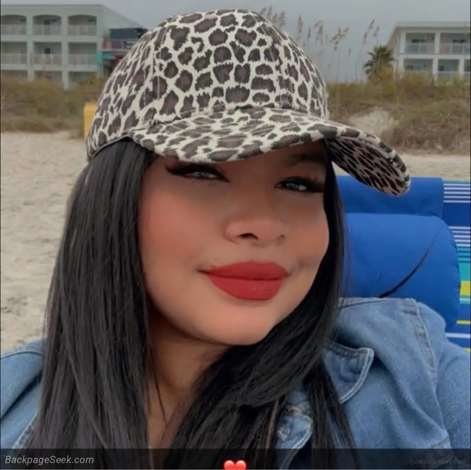Available Latin and sexy girl with experience amble affectionate