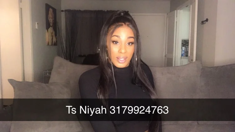 Sexy sensual HUNG Transsexual in Fort Worth - Women Seeking Men photo 5
