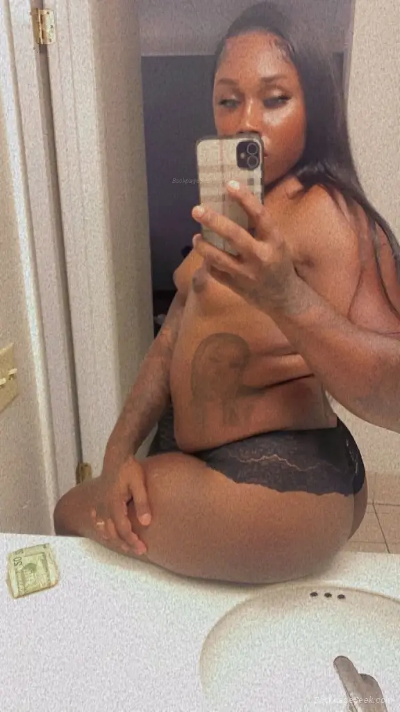 New Girl in town BIG DICK TRANNY Good head Tight ass in Fresno – Women Seeking Men photo 6