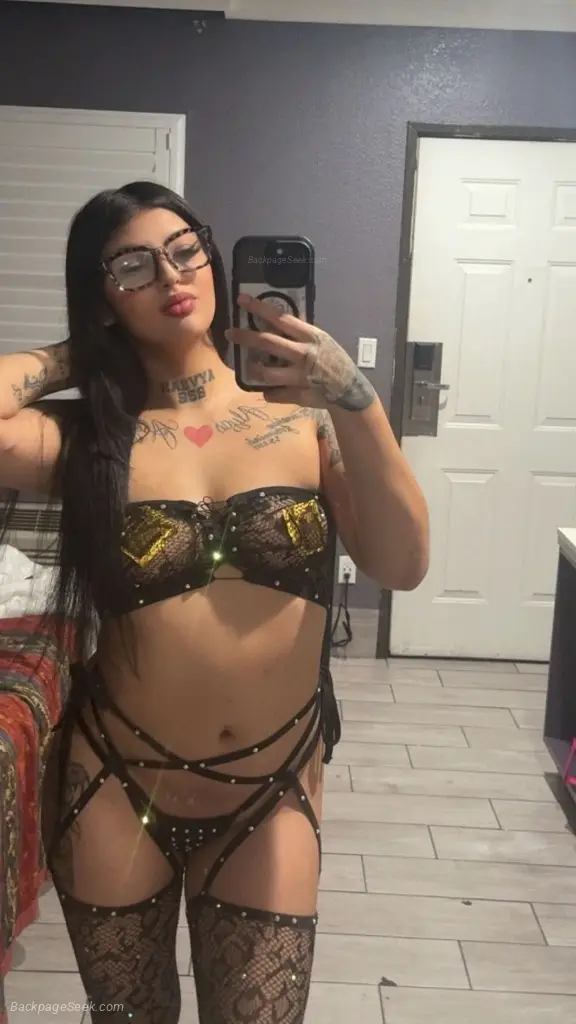 Slim Thick Petite Freak in Fresno – Women Seeking Men photo 3