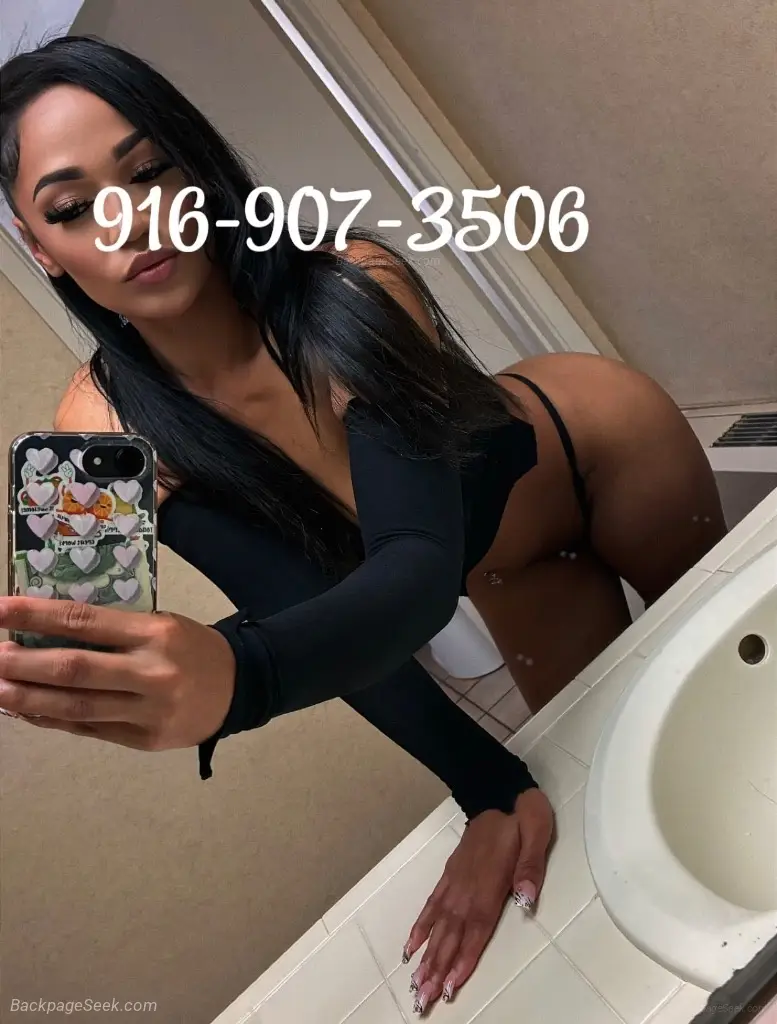 559 favorite PETITE treat soaking wet LATINA FREAK FLEXIBLE... in Fresno – Women Seeking Men photo 2