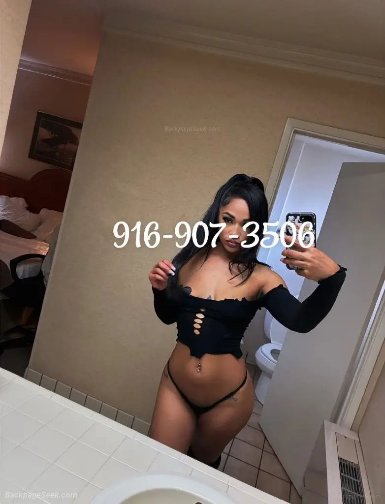559 favorite PETITE treat soaking wet LATINA FREAK FLEXIBLE... in Fresno – Women Seeking Men photo 4