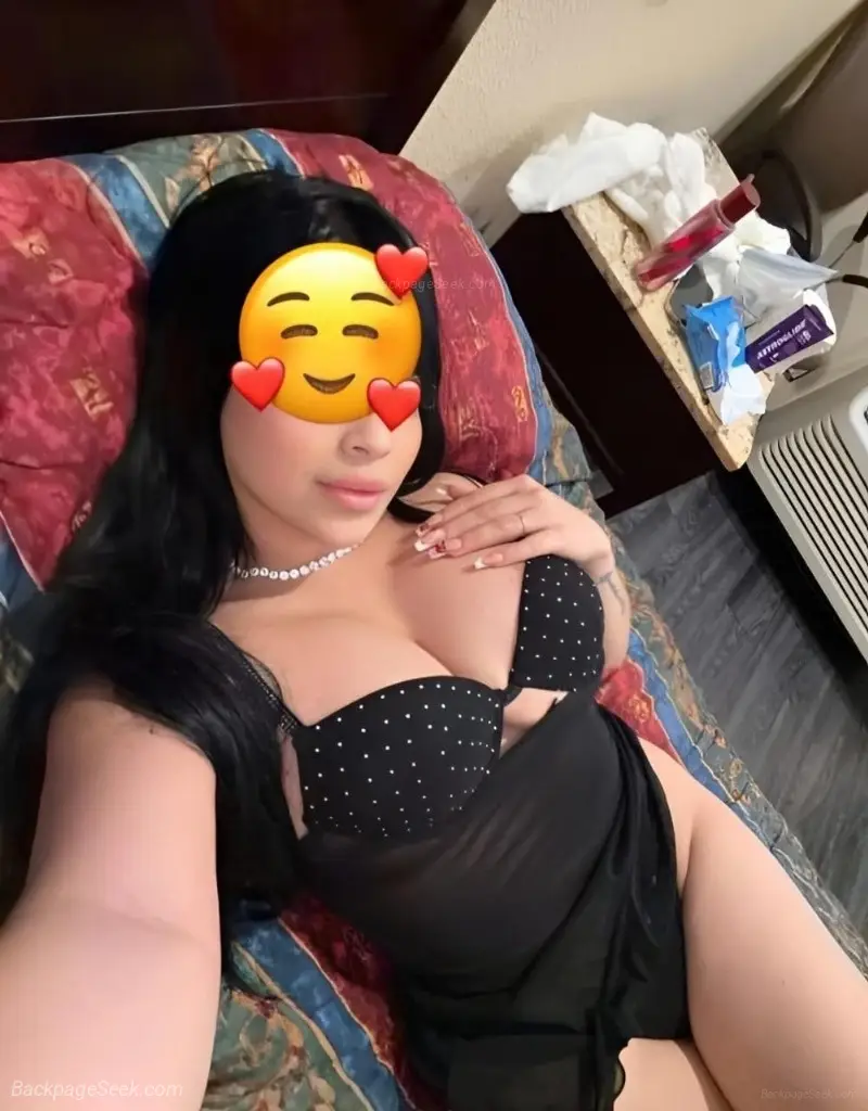 Sensual Pleasurable Addictive Pretty Petite Boricua Outs Car... in Fresno – Women Seeking Men photo 2