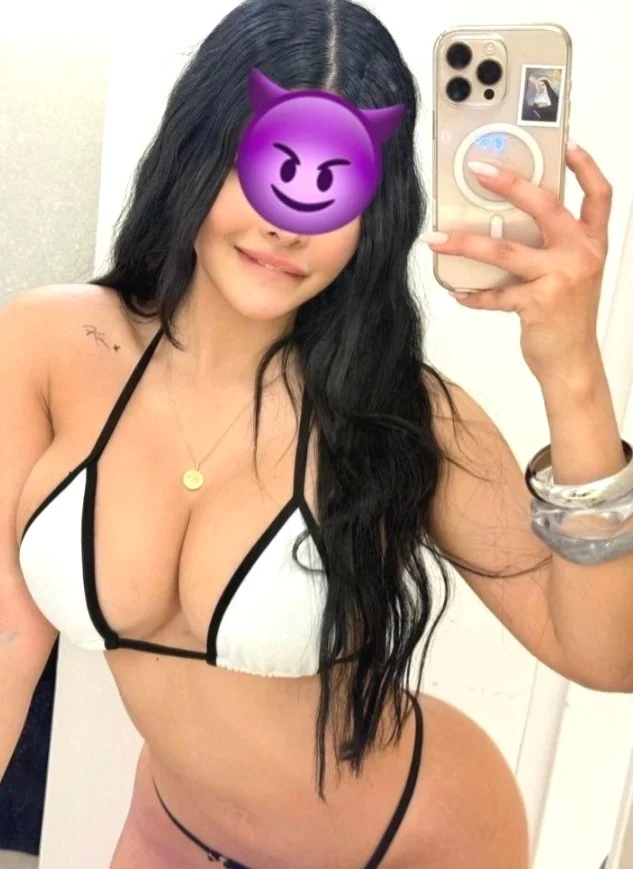 full service colombia sexy Hi I m I m new to the area 100 in... in Greensboro – Women Seeking Men photo 2