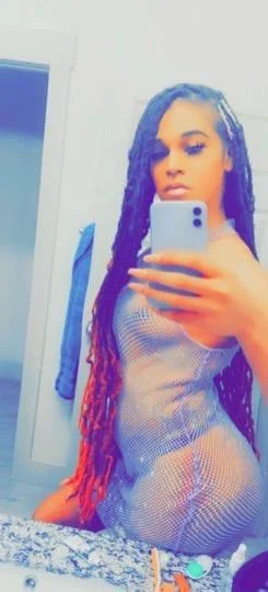 Ts Lia Pretty face Plump and very Hung in Greensboro – Women Seeking Men photo 2