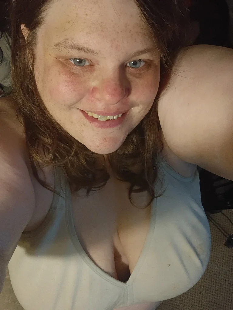 Hello in Greensboro – Women Seeking Men photo 2