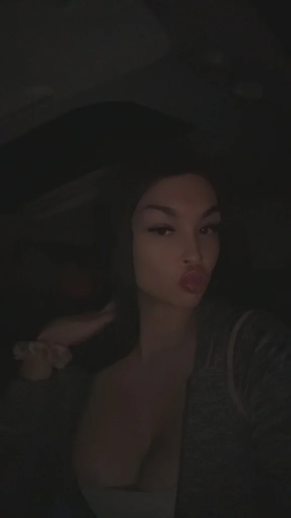 the1yuwantxxx Ts Katie is Back Miss me any in Greensboro – Women Seeking Men photo 6