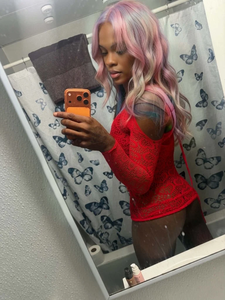 Your Every Desire in Greensboro – Women Seeking Men photo 3