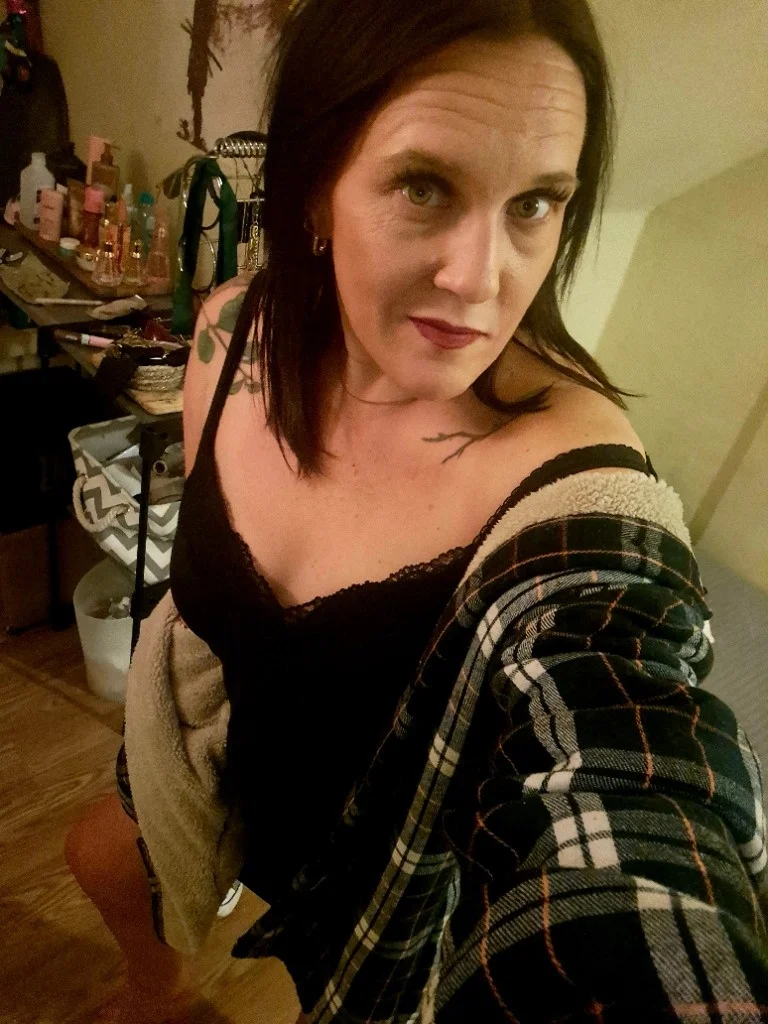 LETS HAVE SUM FUN WITH UR CUM!! Classy, Sexy and Sensual Inviting and