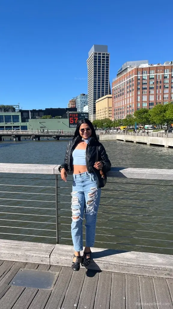 available here versatiles top in Greensboro – Women Seeking Men photo 3