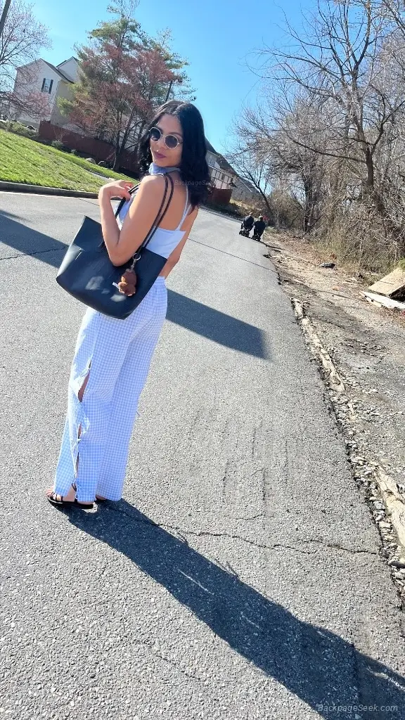 available here versatiles top in Greensboro – Women Seeking Men photo 6