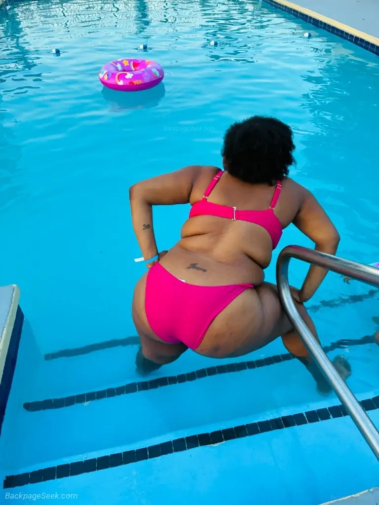 Lets get freaky have fun daddy I'm super wet in Greensboro – Women Seeking Men photo 3
