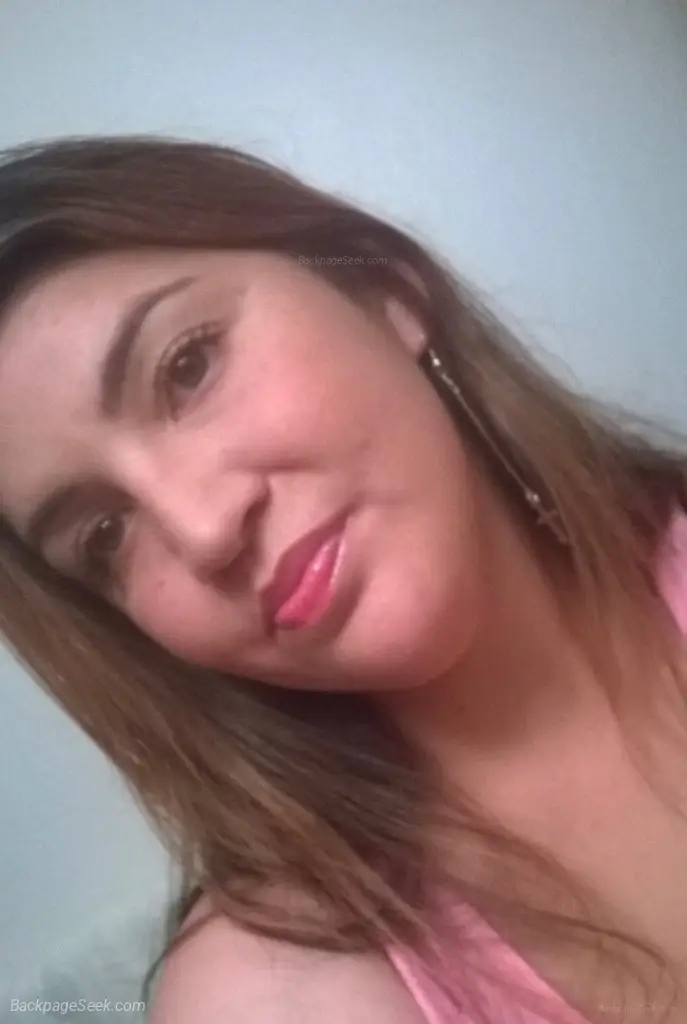 I'm available and ready to be your Latina with a very hot an... in Greensboro – Women Seeking Men photo 3