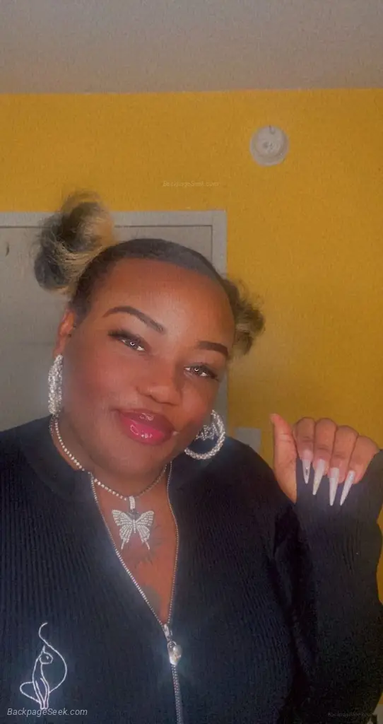 NYCS VERSE BBW VISTIN CT AND HOSTING AT AN MOTEL SO COME STO... in Hartford – Women Seeking Men photo 2
