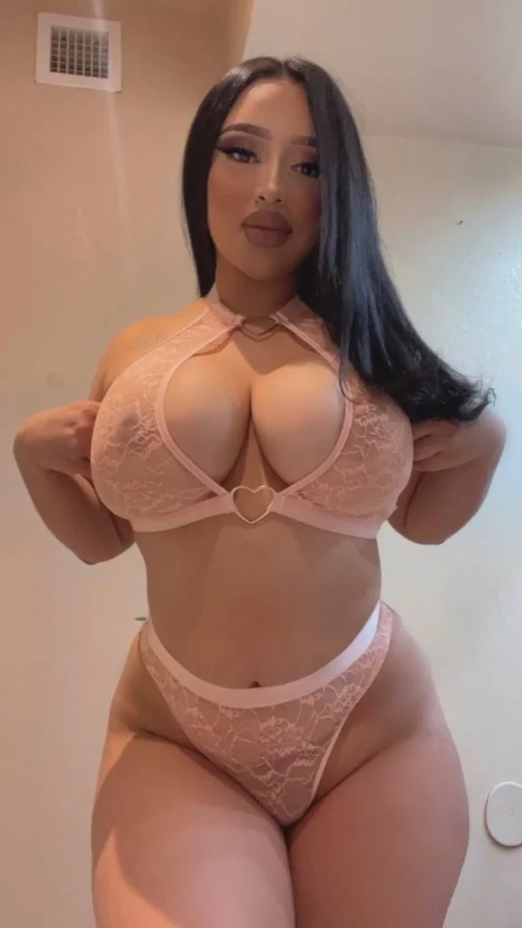 Young Sexy MEXICAN HOTTIe Curvy Body Guaranteed Satisfaction in Honolulu – Women Seeking Men photo 3
