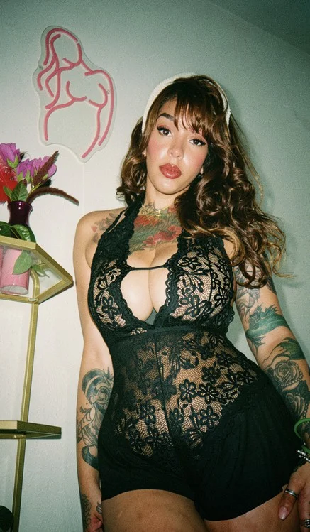 38DD Tattooed Ebony Bombshell