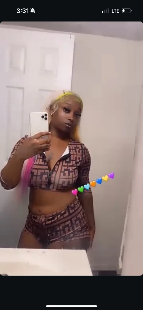 chocolate swirl come see me Last day in town SpecialCuban Go... in Houston – Women Seeking Men photo 4