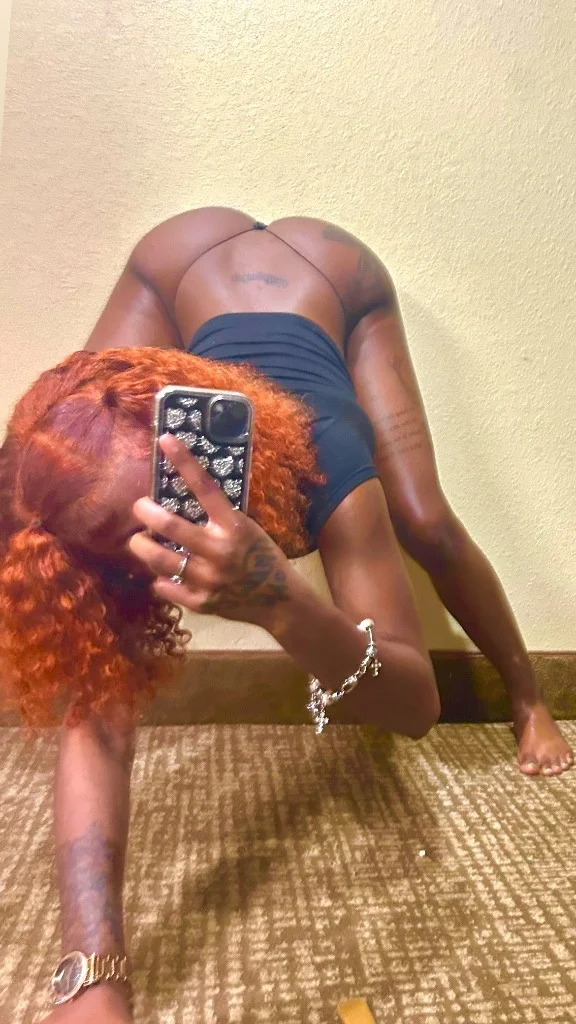 Slim thick and Petite Come Drown Pretty COME WITH THAT MUNYUN FOR THE
