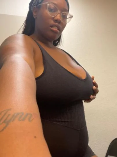 42j busty throat goat birthday girl in Houston – Women Seeking Men photo 3