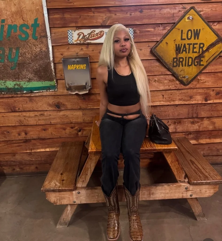 exotic stallion se habla espanol in Houston – Women Seeking Men photo 2