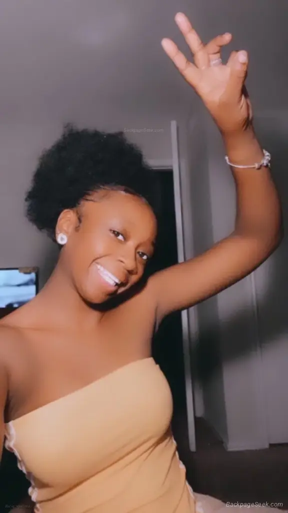 Brownskin Finest meet ups require 65 deposit in Houston – Women Seeking Men photo 2