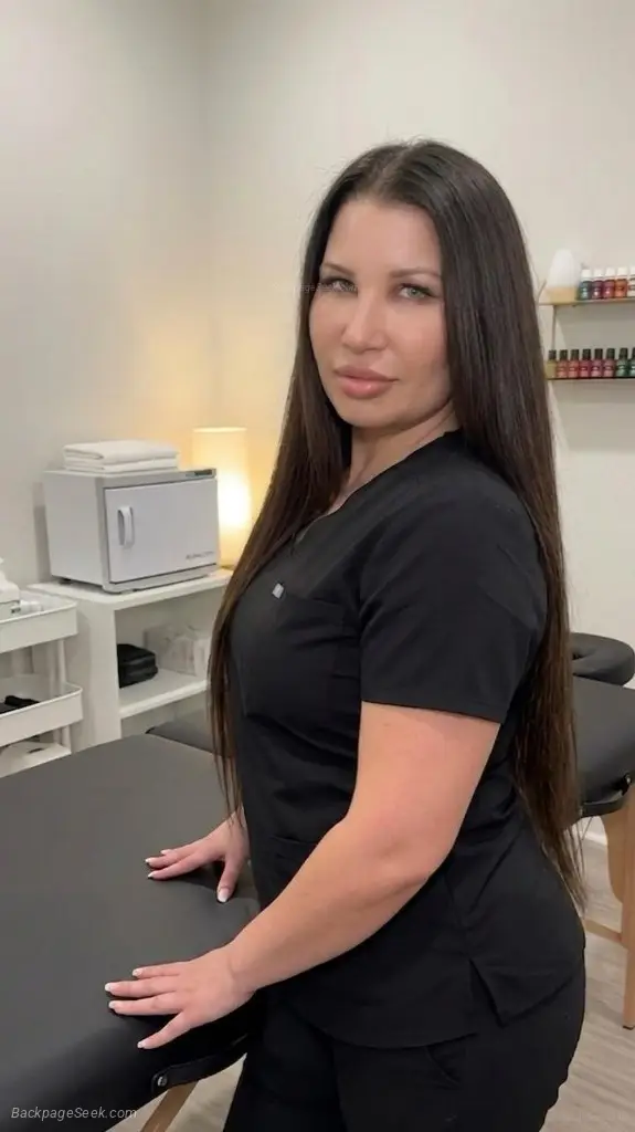 Hi I'm Meli I'm available for relaxing hot stone massage ses... in Houston – Women Seeking Men photo 2