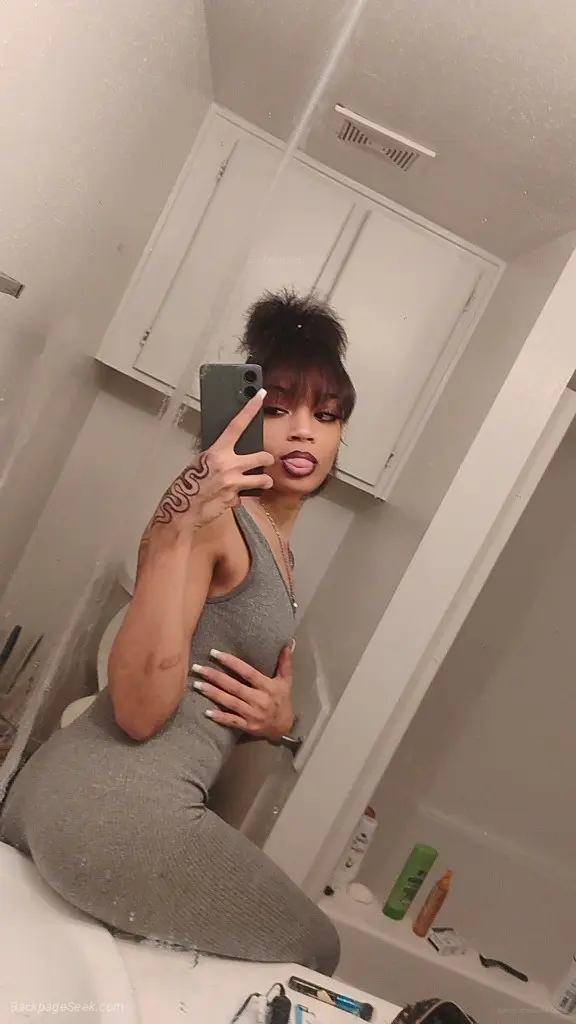 QV SPECIAL SEXY PETITE PUERTO RICAN PRINCESS in Houston – Women Seeking Men photo 4