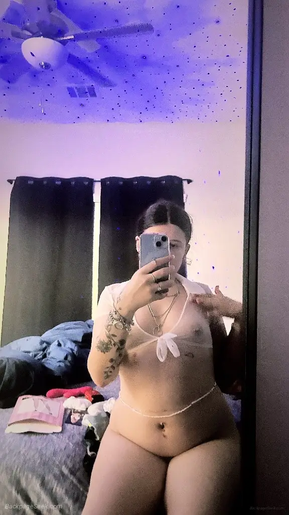cum dive in this persian pussy in Houston – Women Seeking Men photo 2