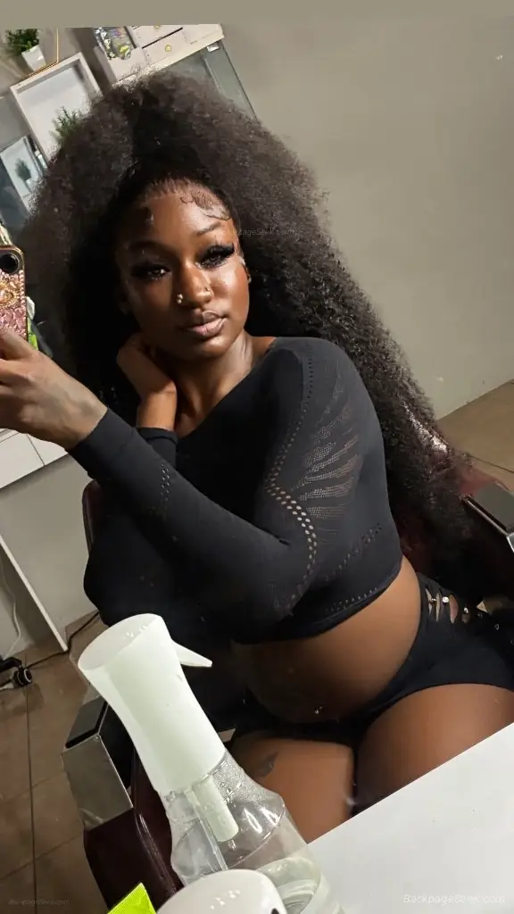 Mz Big Ole FreakBedroom Bully Top in Town Ask About My Overn... in Houston – Women Seeking Men photo 6