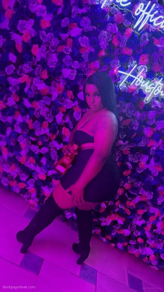 TOO HOTT RENEE. INCALLS ONLY