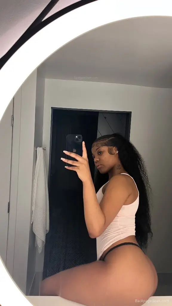 SEXY CALI GIRL LAST DAYS IN TOWN COME SPEND TIME WITH ME. FACETIME