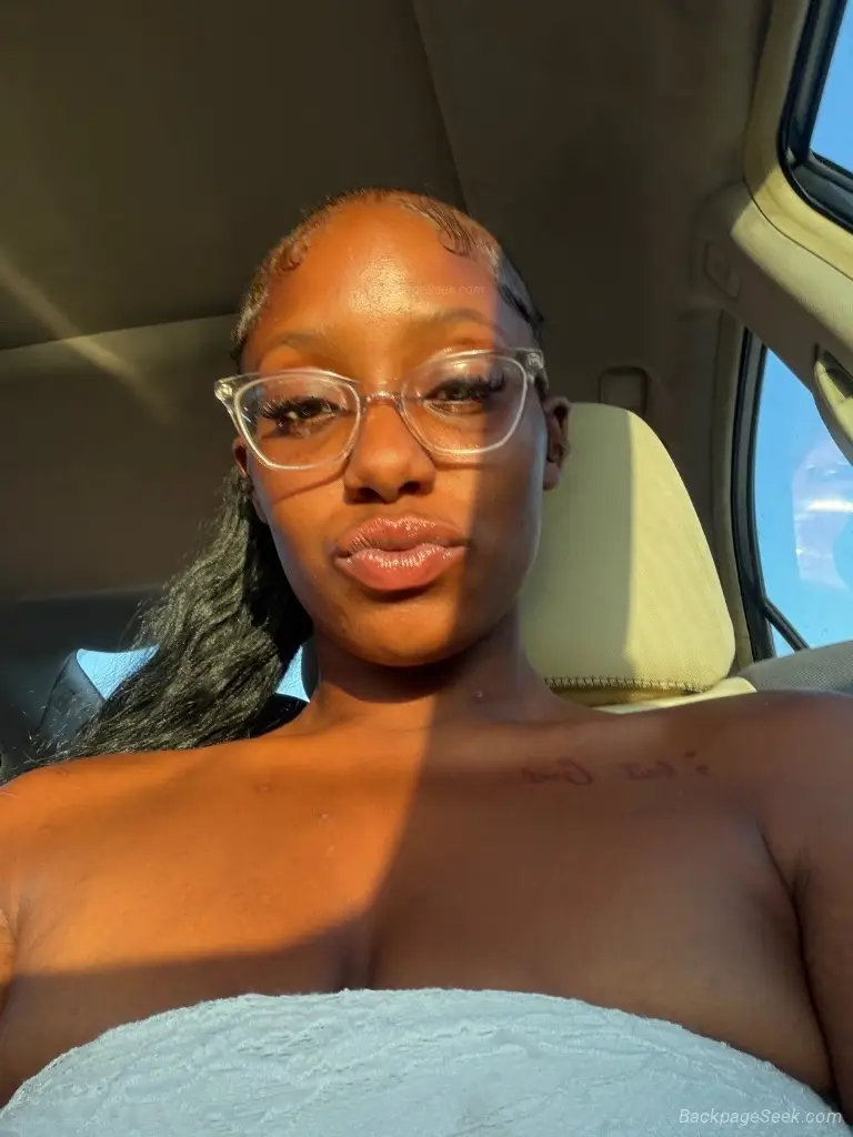 Your Fav Caramel HoneyBun Back In Town Guaranteed Satisfacti... in Houston – Women Seeking Men photo 6