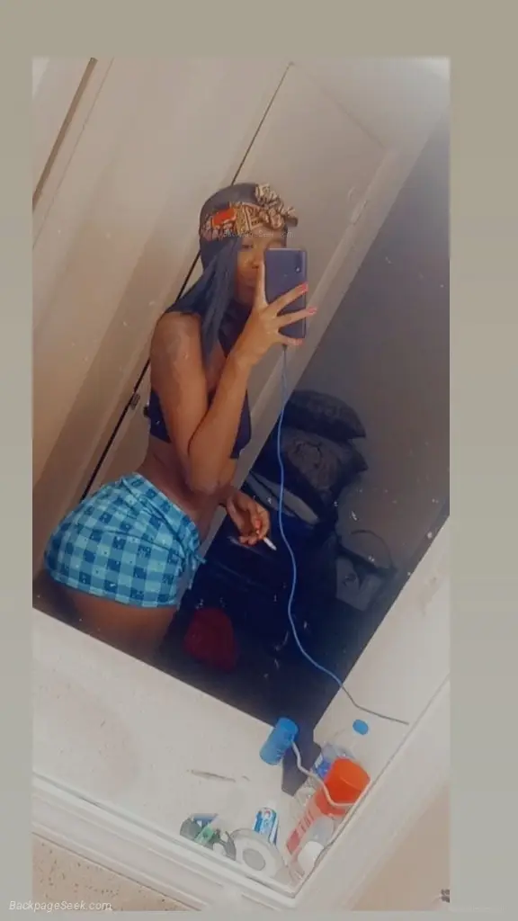 Pretty Soft Smooth Brown Skin , Discreet, Sexy , Unforgettable Company