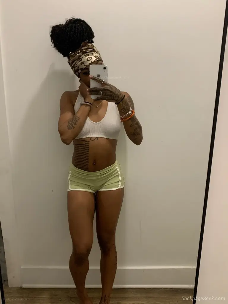 SWEET PETITE BROWNSKIN READY TO MEET THIS IS MY ONE AND ONLY... in Huntsville – Women Seeking Men photo 4