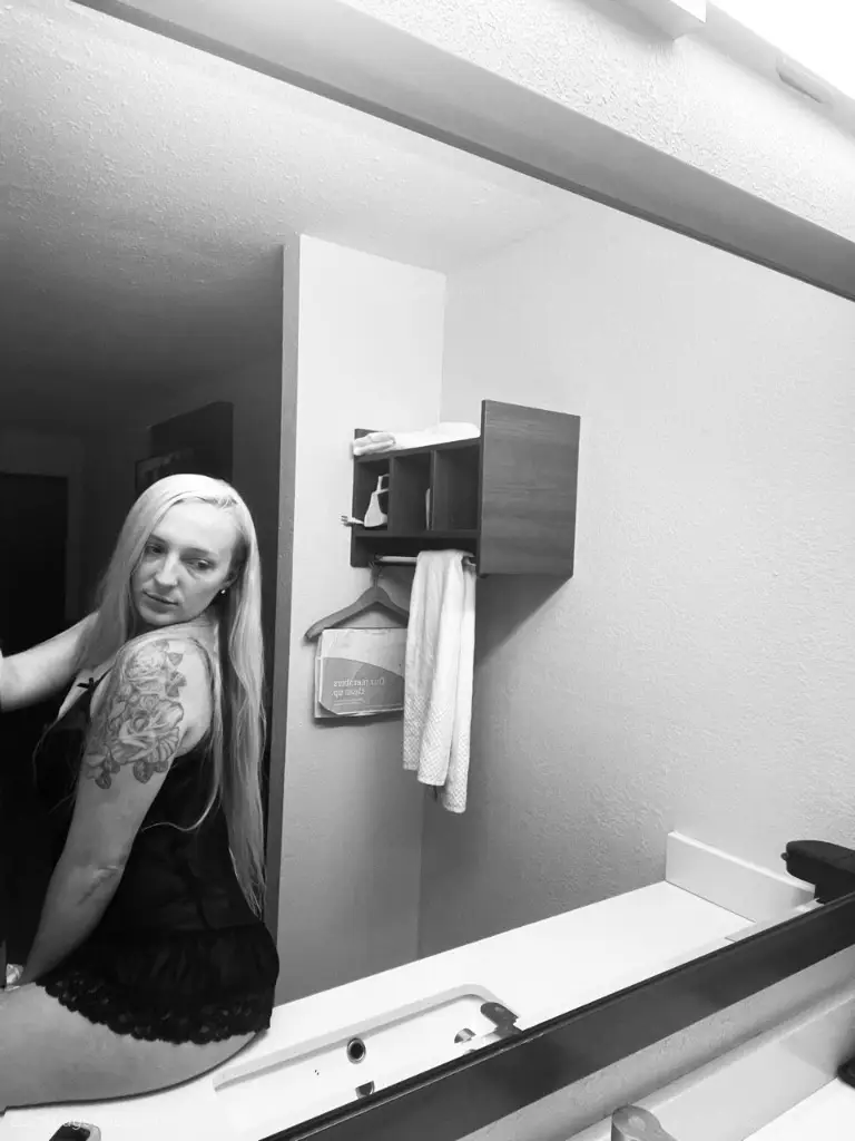 LIMITED TIME IN TOWN in Huntsville – Women Seeking Men photo 3