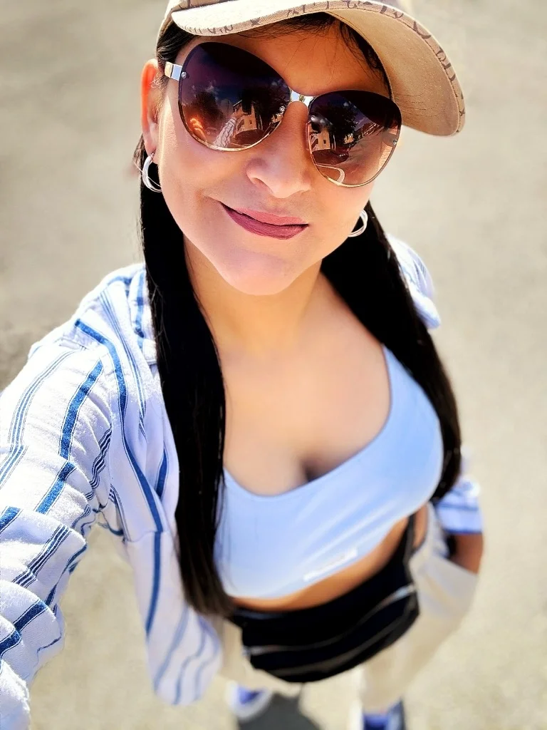 Hello available in Indianapolis - Women Seeking Men photo 4