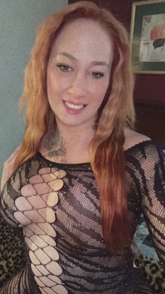 CASTLETON AREA o wa er ng SUPER Cute Ginger 100 INCALL AND in Indianapolis – Women Seeking Men photo 2