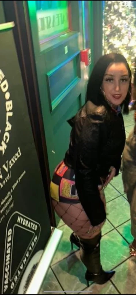 candy in Indianapolis – Women Seeking Men photo 3