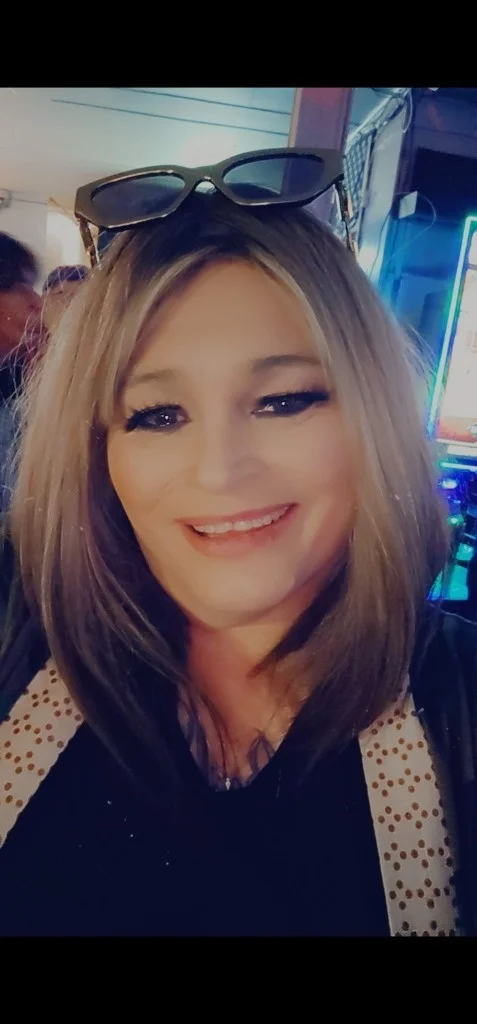 Meet and cum have fun in Indianapolis – Women Seeking Men photo 4