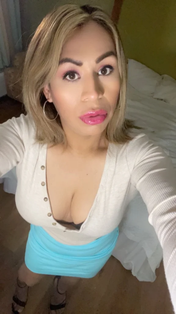 Hello my name is Monica I'm a beautiful girl 100 real just v... in Indianapolis – Women Seeking Men photo 2