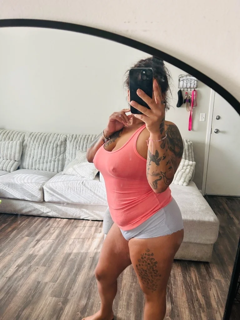 SWEETESSST BABE 100 bbj included half hour sale HERE IN SOUT... in Indianapolis – Women Seeking Men photo 5