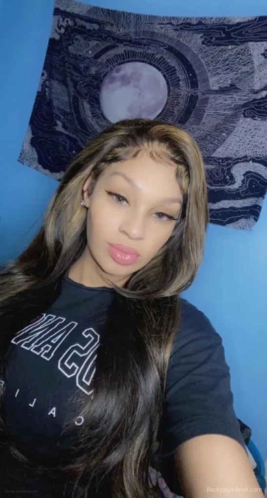 Read ad details Pretty Face Small Waist MISS Paris Verified... in Indianapolis – Women Seeking Men photo 4