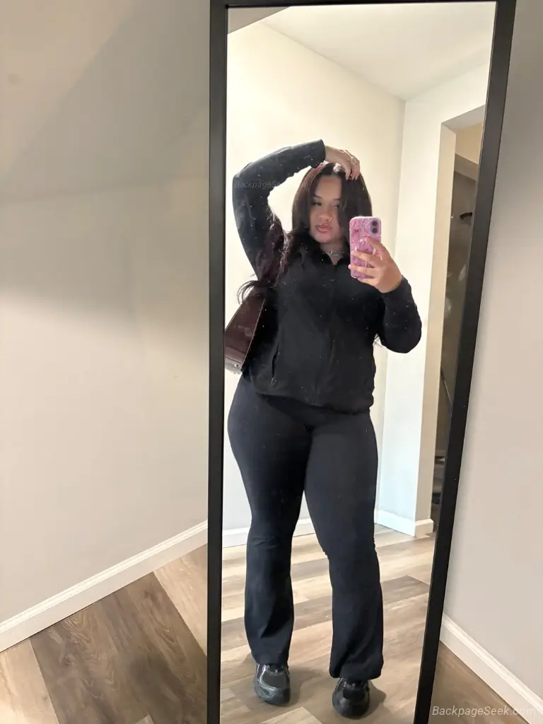 incalls in Indianapolis – Women Seeking Men photo 5