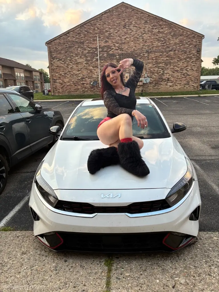 ONE WORD DADDYDRENCHED in Indianapolis – Women Seeking Men photo 2