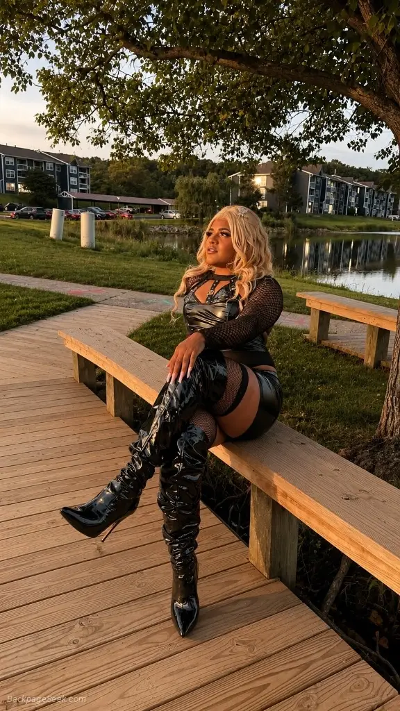 I'm Rosalie a very hot trans girl I have all of parties for... in Indianapolis – Women Seeking Men photo 2