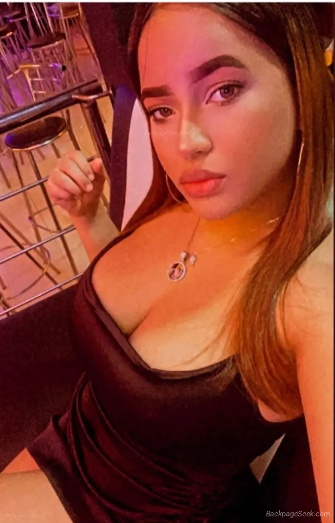 latina blanca sexi